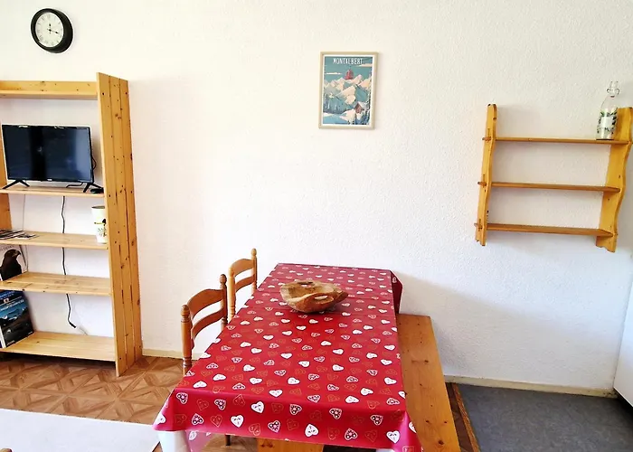 Cosy à Montalbert Avec Wifi Pour 4 Personnes - Fr-1-755-43 *