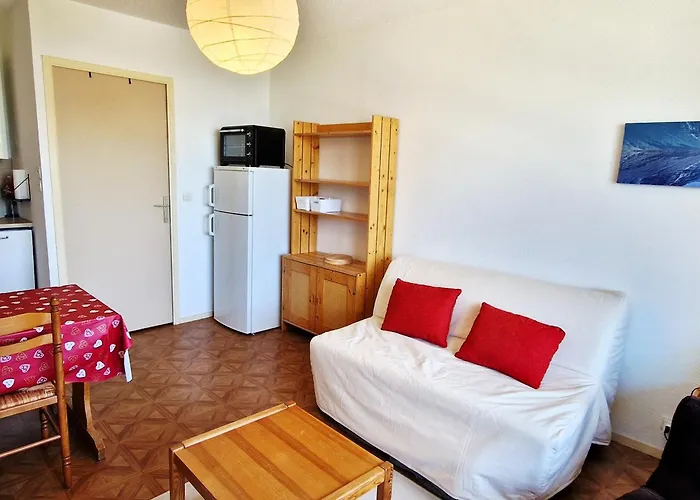 Cosy à Montalbert Avec Wifi Pour 4 Personnes - Fr-1-755-43 La Plagne